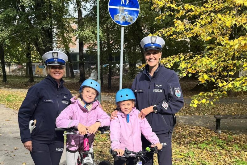 Mały kask, wielka sprawa! Krakowska drogówka dba o bezpieczeństwo najmłodszych